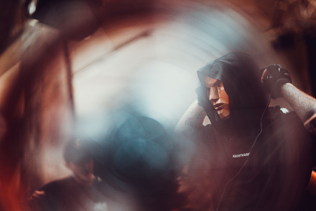 Loading... just a sec